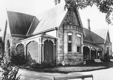 Hamilton Villas