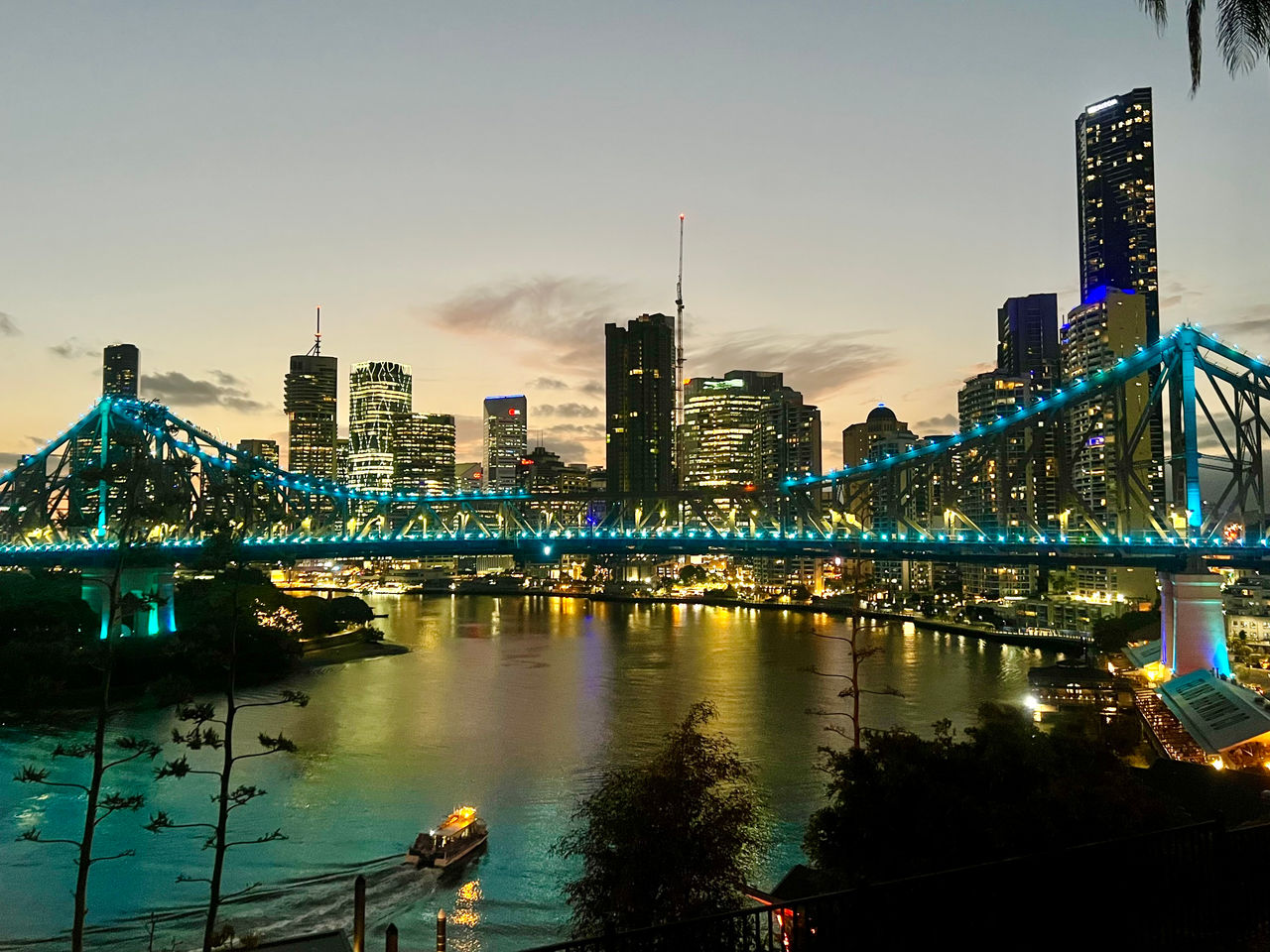 Share your Story: Christine shared a serene dusk moment from Wilson’s Outlook Reserve, showing her favourite viewpoint of the Story Bridge. Photo courtesy of Christine King.
